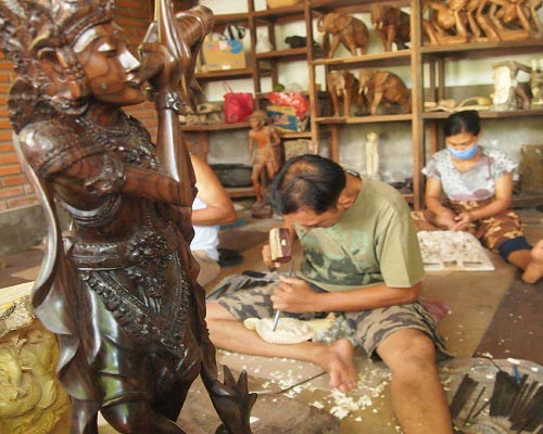 Bali Shopping Tour | Bali Wood Carving Art | Bali Traventure