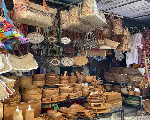Half Day Ubud Tours | Ubud Art Market | Bali Traventure