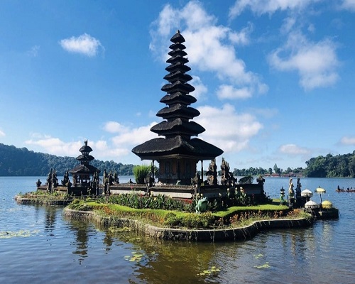 Bali Bedugul and Tanah Lot Tour