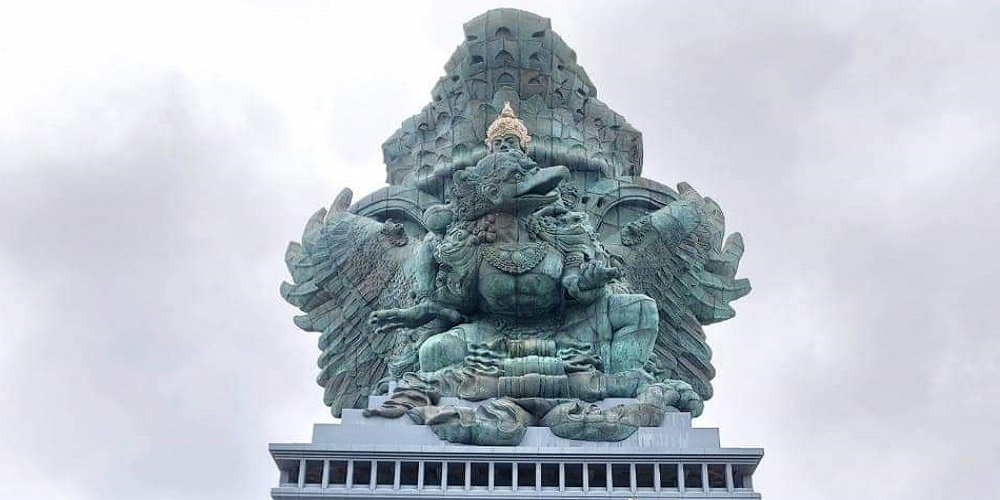 BALI GARUDA WISNU KENCANA