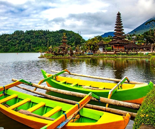 Bali Ulun Danu Beratan Temple