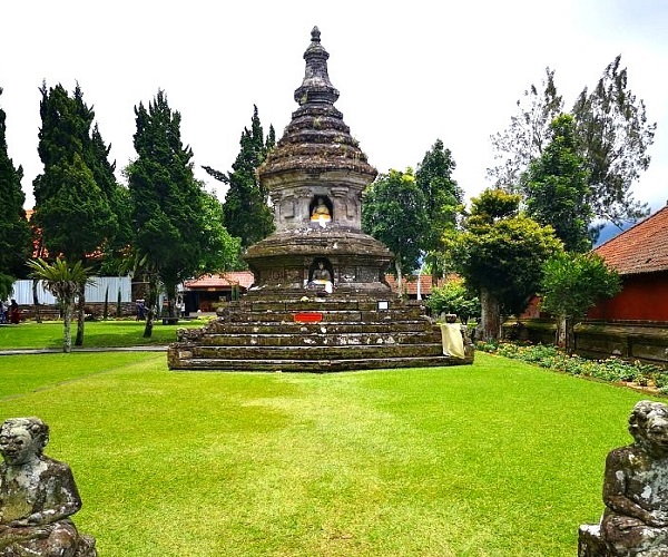 Bali Ulun Danu Beratan Temple