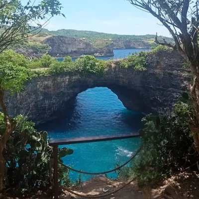 BROKEN BEACH NUSA PENIDA