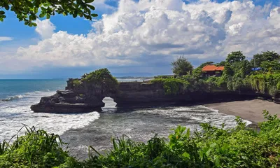 Tanah Lot Temple